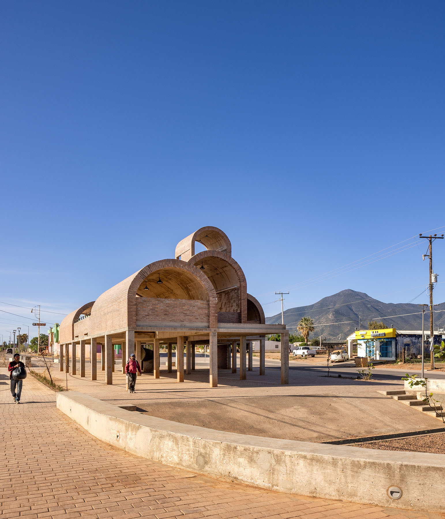 Mercado y Mirador Fronterizo